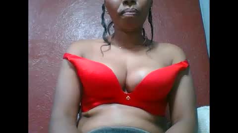 Snapshot of loveinlife750427 chatting on September 23, 2025, 9:56 am loveinlife750427 online show from September 23, 2025, 9:56 am