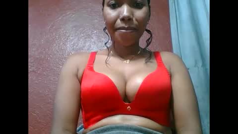 Snapshot of loveinlife750427 chatting on September 24, 2025, 5:44 am loveinlife750427 online show from September 24, 2025, 5:44 am