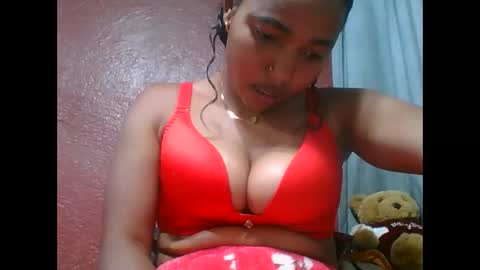 Snapshot of loveinlife750427 chatting on October 15, 2025, 6:46 am loveinlife750427 online show from October 15, 2025, 6:46 am
