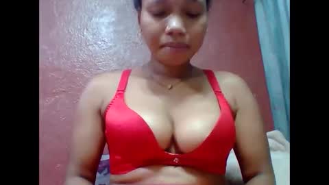 loveinlife750427 online show from December 17, 2025, 3:12 am