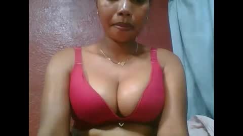 loveinlife750427 online show from January 6, 2026, 6:33 pm