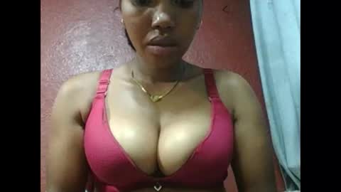 loveinlife750427 online show from February 13, 2026, 3:02 am