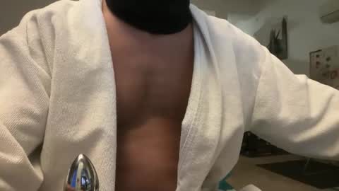 Loveisperfect online show from November 5, 2025, 5:02 pm