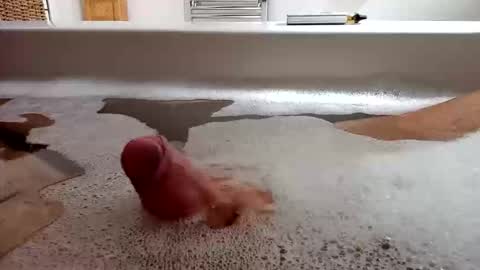 loveit448691 online show from April 6, 2026, 1:01 pm