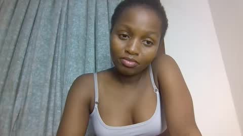 lovelbrownie online show from October 31, 2025, 10:22 pm