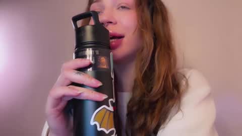 Elsa online show from January 13, 2025, 3:26 pm