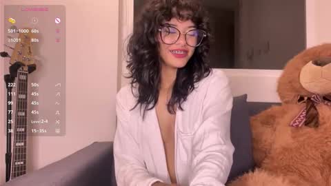 Snapshot of lovely_allys chatting on January 9, 2026, 2:25 am Allyson 3 online show from January 9, 2026, 2:25 am