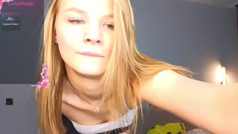 Jenny online show from December 31, 2024, 6:48 am