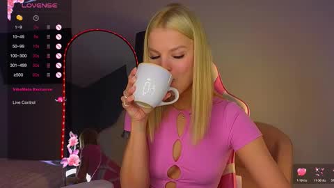 Jenny online show from November 12, 2025, 5:13 pm