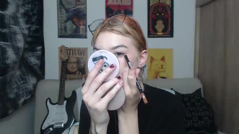 Cassie online show from February 27, 2025, 11:48 pm