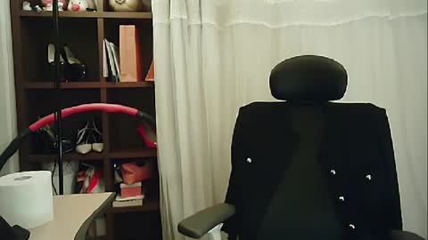 Snapshot of lovely_dana chatting on December 27, 2024, 9:28 am DANA KIM online show from December 27, 2024, 9:28 am