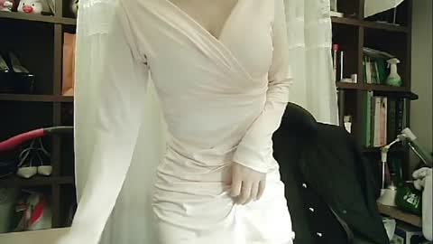 Snapshot of lovely_dana chatting on February 8, 2025, 5:08 pm DANA KIM online show from February 8, 2025, 5:08 pm