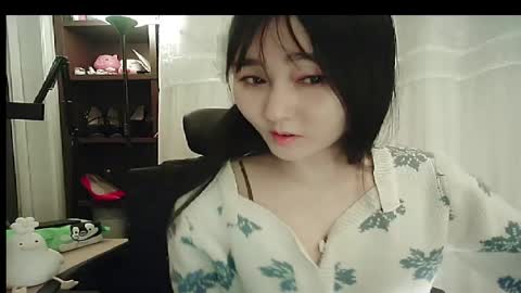 Snapshot of lovely_dana chatting on November 23, 2025, 12:49 pm DANA KIM online show from November 23, 2025, 12:49 pm