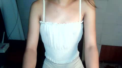 lovely_joan123 online show from May 15, 2026, 2:46 pm