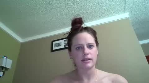 Snapshot of lovely_lemons chatting on February 22, 2026, 9:13 pm lovely_lemons online show from February 22, 2026, 9:13 pm