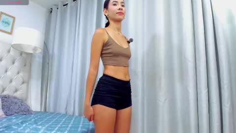 Snapshot of lovely_liiz chatting on November 11, 2025, 12:16 pm Liz online show from November 11, 2025, 12:16 pm