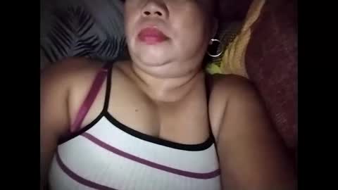 lovely_orchid online show from December 1, 2025, 6:29 am