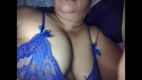 lovely_orchid online show from March 9, 2026, 2:10 pm