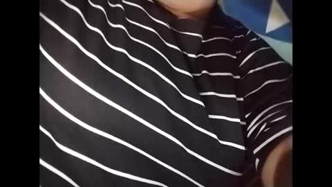 lovely_orchid online show from March 19, 2026, 8:51 am