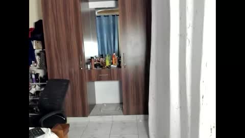 Snapshot of lovely_princes1 chatting on May 4, 2026, 4:36 pm I am witty online show from May 4, 2026, 4:36 pm