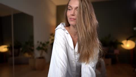 Snapshot of lovely_tammy chatting on September 29, 2025, 1:27 pm Very miss youWill be back soon Tammy online show from September 29, 2025, 1:27 pm