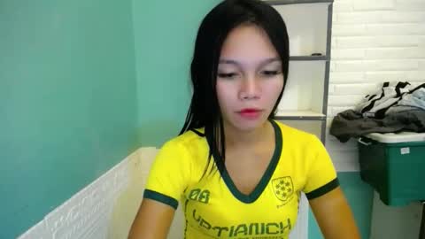 Snapshot of lovely_thea_xoxo chatting on January 17, 2026, 3:28 pm Thea online show from January 17, 2026, 3:28 pm