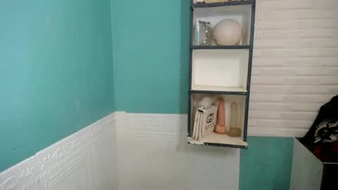 Snapshot of lovely_thea_xoxo chatting on February 3, 2026, 4:21 am Thea online show from February 3, 2026, 4:21 am