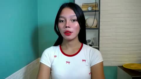 Snapshot of lovely_thea_xoxo chatting on March 2, 2026, 6:47 am Thea online show from March 2, 2026, 6:47 am