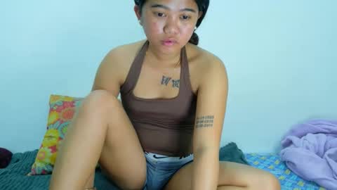 lovelyasian_babe online show from January 13, 2026, 5:40 pm