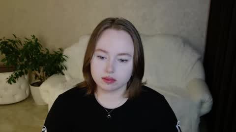 Snapshot of lovelybeatricee chatting on February 13, 2026, 11:12 pm Beatrice online show from February 13, 2026, 11:12 pm