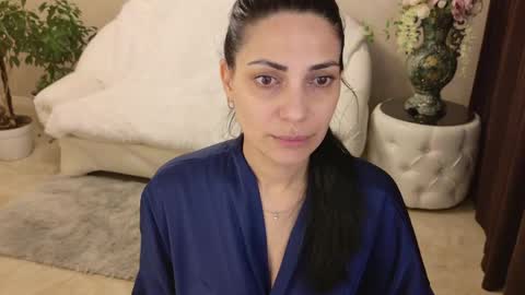 Snapshot of lovelybeatricee chatting on April 25, 2026, 12:19 pm Beatrice online show from April 25, 2026, 12:19 pm