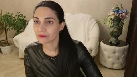 Snapshot of lovelybeatricee chatting on May 3, 2026, 11:49 am Beatrice online show from May 3, 2026, 11:49 am