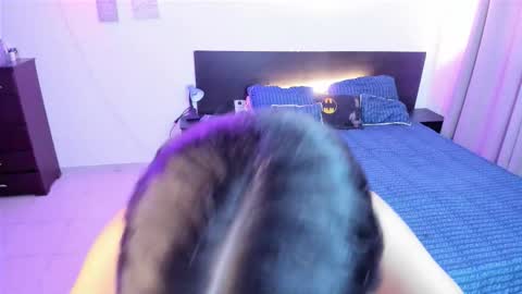 lovely   online show from October 26, 2025, 9:10 pm