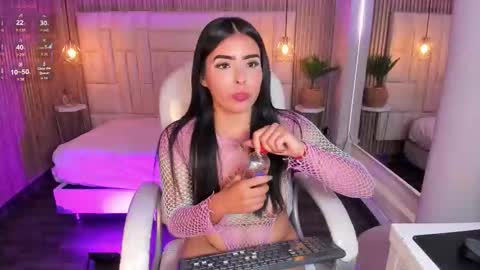 Snapshot of lovelyeyesx chatting on February 5, 2026, 5:06 pm Lovely online show from February 5, 2026, 5:06 pm