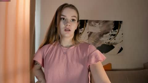 lovelygracee online show from October 13, 2025, 12:38 pm