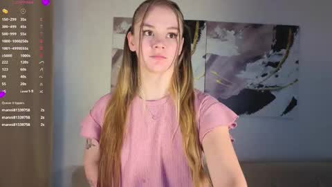 lovelygracee online show from October 25, 2025, 1:40 pm