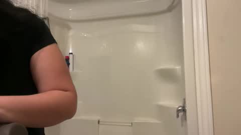 lovelykatiebabe online show from December 2, 2025, 5:30 pm