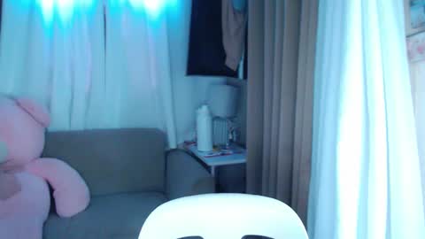 Snapshot of lovelymae18 chatting on January 7, 2025, 6:05 am lovelymae18 online show from January 7, 2025, 6:05 am