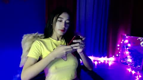 lovelypetite143 online show from March 21, 2026, 8:19 am