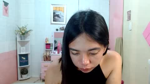 Snapshot of lovelypetitebigcock chatting on February 15, 2026, 3:31 pm lovelypetitebigcock online show from February 15, 2026, 3:31 pm