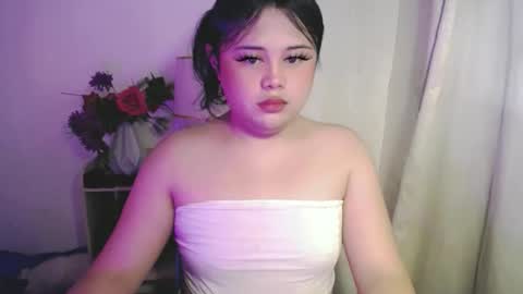 Snapshot of lovelypinaychubsx chatting on May 28, 2026, 5:49 am lovely online show from May 28, 2026, 5:49 am