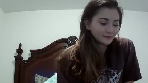 Queen Aria  online show from January 9, 2026, 8:32 pm