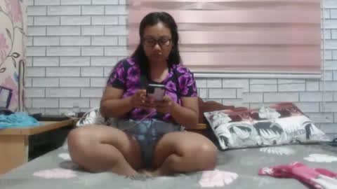 Snapshot of lovelyquey chatting on January 11, 2025, 9:04 pm Angelquey online show from January 11, 2025, 9:04 pm