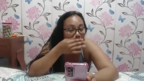 Snapshot of lovelyquey chatting on January 22, 2025, 2:37 am Angelquey online show from January 22, 2025, 2:37 am