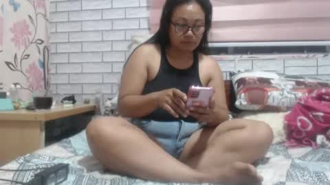 Snapshot of lovelyquey chatting on February 3, 2025, 8:57 pm Angelquey online show from February 3, 2025, 8:57 pm