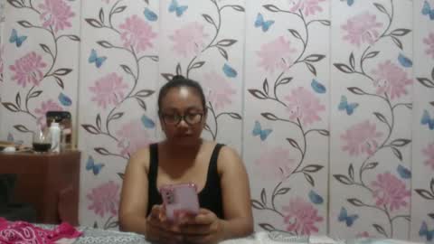 Snapshot of lovelyquey chatting on February 10, 2025, 9:04 pm Angelquey online show from February 10, 2025, 9:04 pm