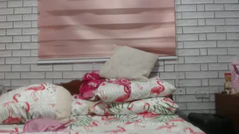 Snapshot of lovelyquey chatting on February 26, 2025, 7:38 pm Angelquey online show from February 26, 2025, 7:38 pm