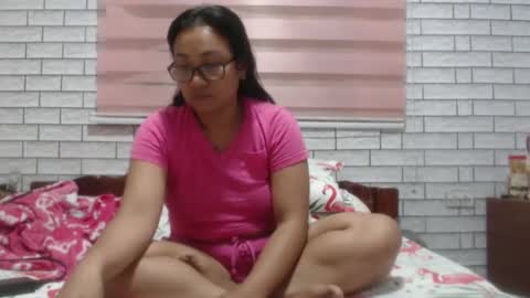 Snapshot of lovelyquey chatting on February 28, 2025, 9:12 pm Angelquey online show from February 28, 2025, 9:12 pm