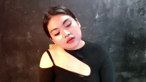 Rhean online show from December 20, 2025, 3:02 am