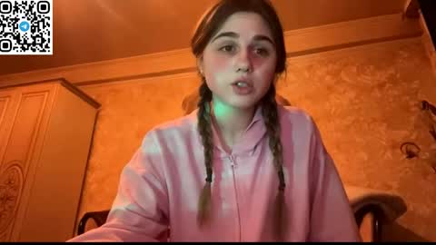 ELA online show from April 12, 2026, 6:35 pm